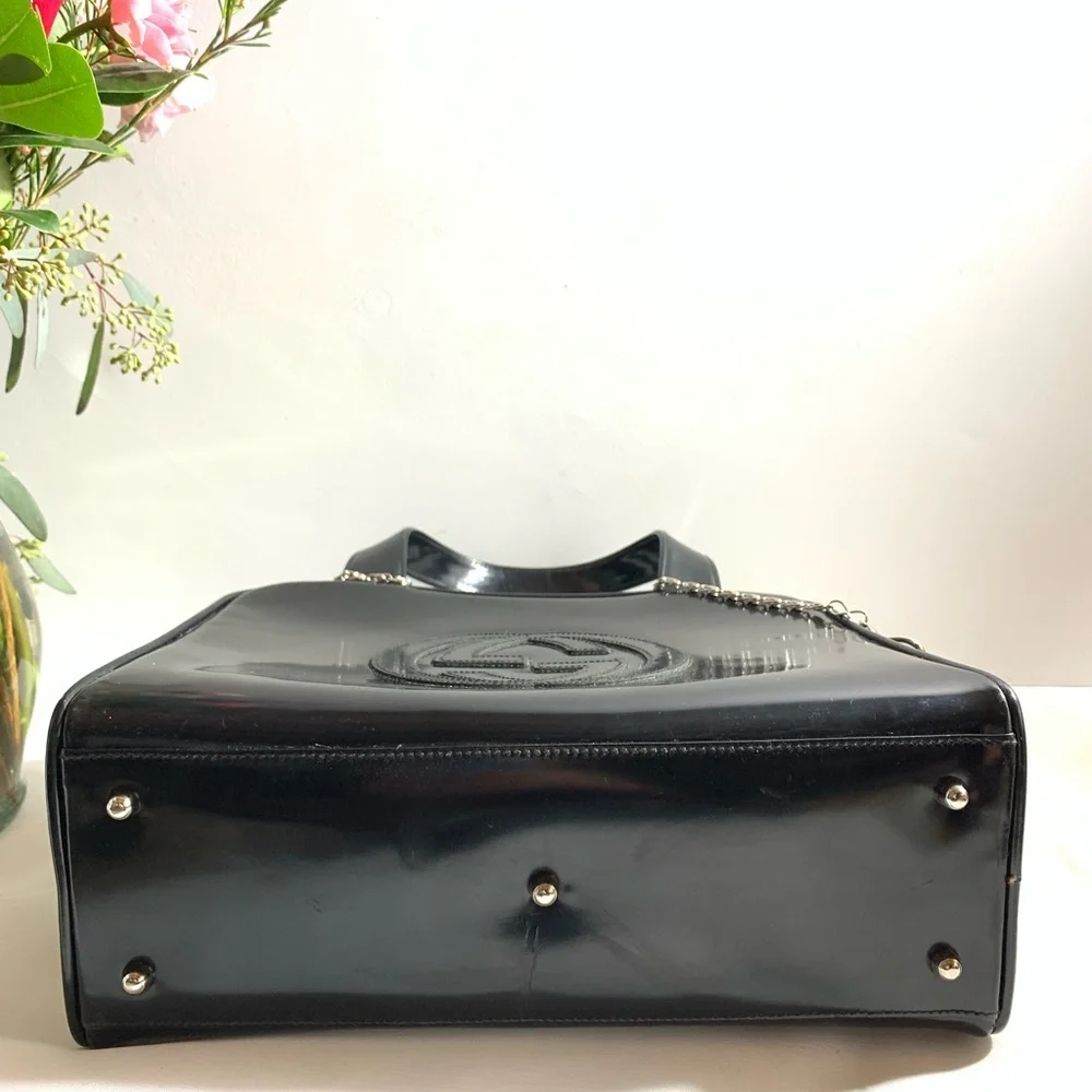 GUCCI GG Logo Patent Leather Handbag Black Medium - Picture 9 of 12